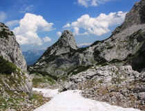 19.Z Bischofsmütze (2018m n.m.) cestou do údolí (Rakousko)
